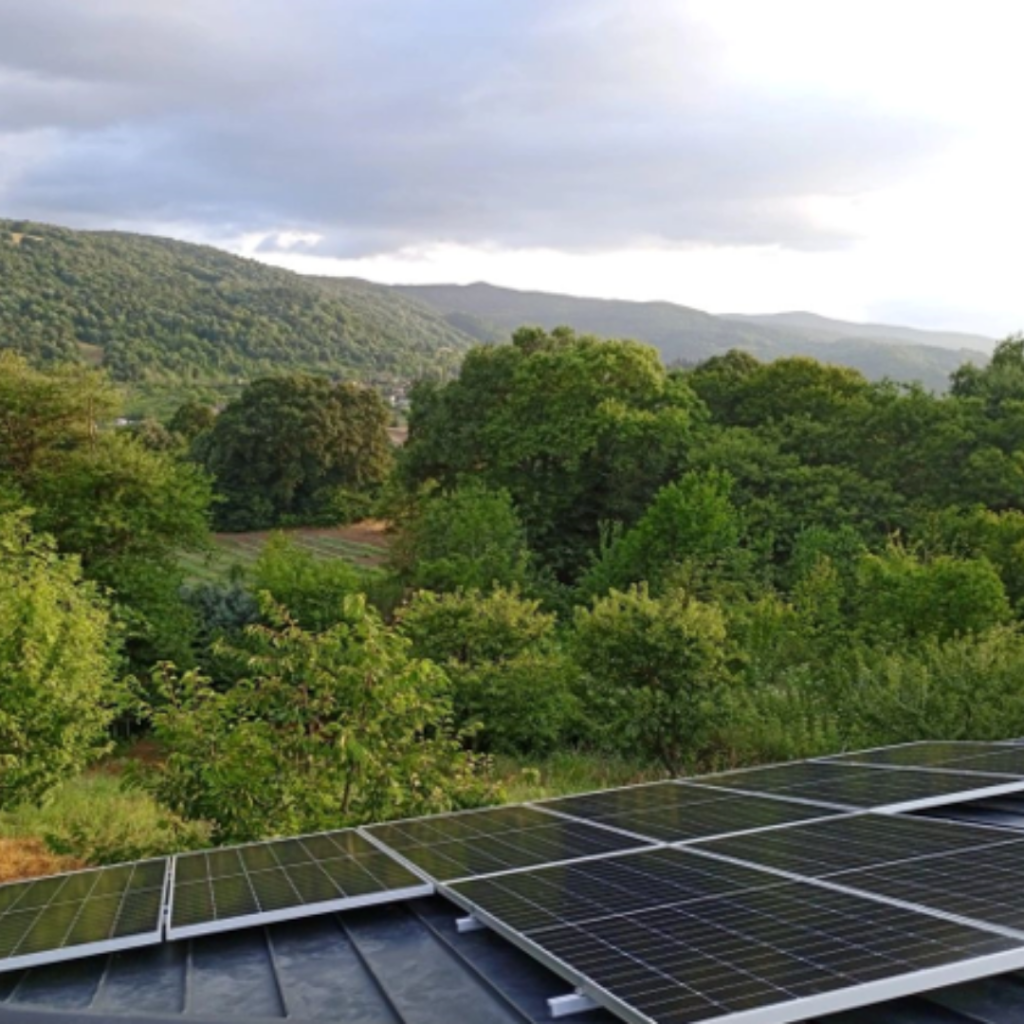 evlerde gunes enerjisi ile elektrik uretimi
